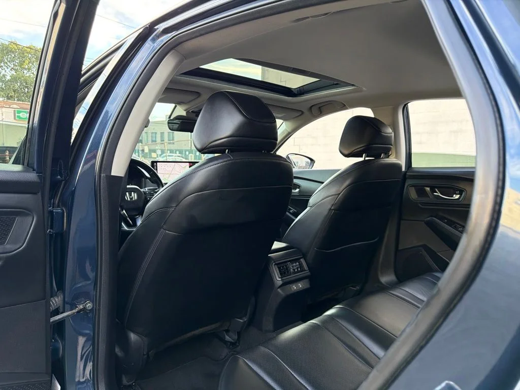 Used 2023  Honda Touring image 21