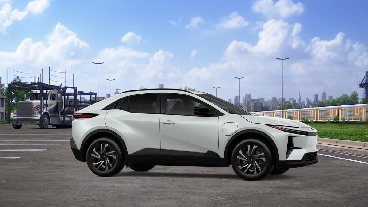 New 2026 Wind Chill Pearl Toyota SE image 13