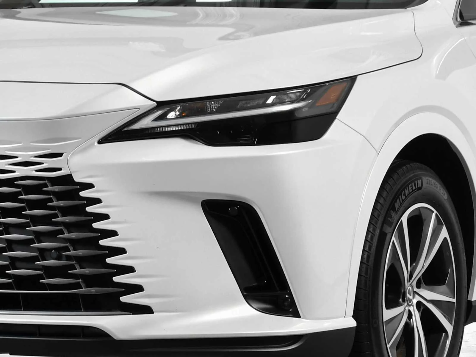 Used 2025 Eminent White Pearl Lexus  image 11