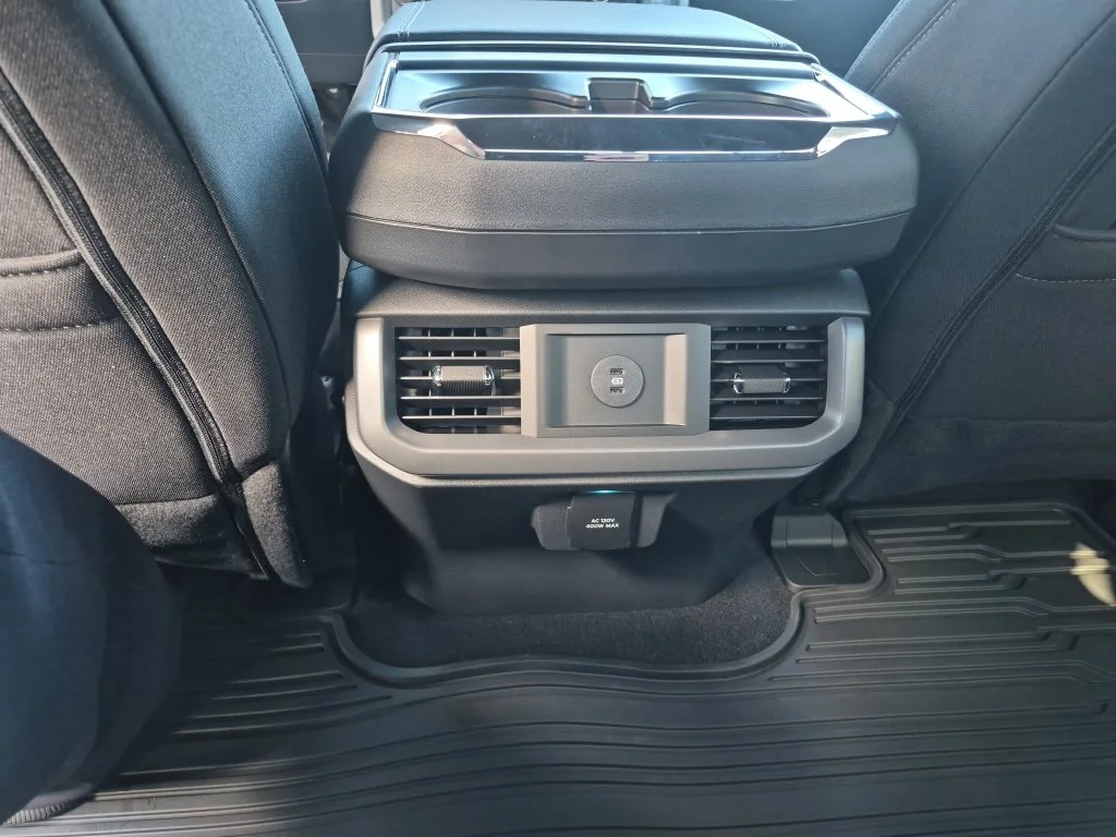 2025 Ford F-150 XLT - Photo 17