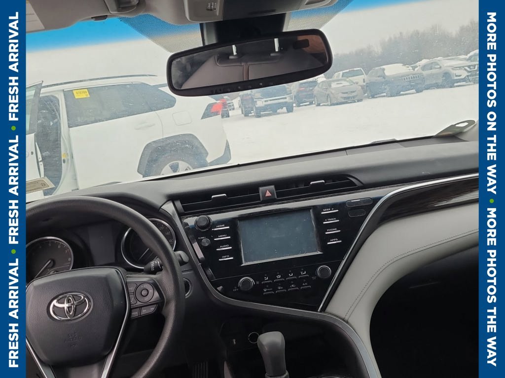Used 2018 White Toyota LE image 7