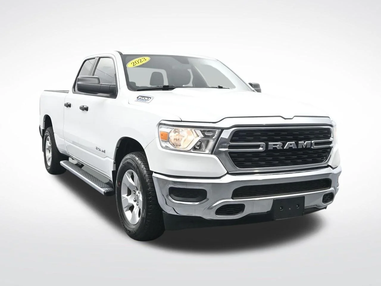 Used 2023 White Ram Big Horn/Lone Star image 3