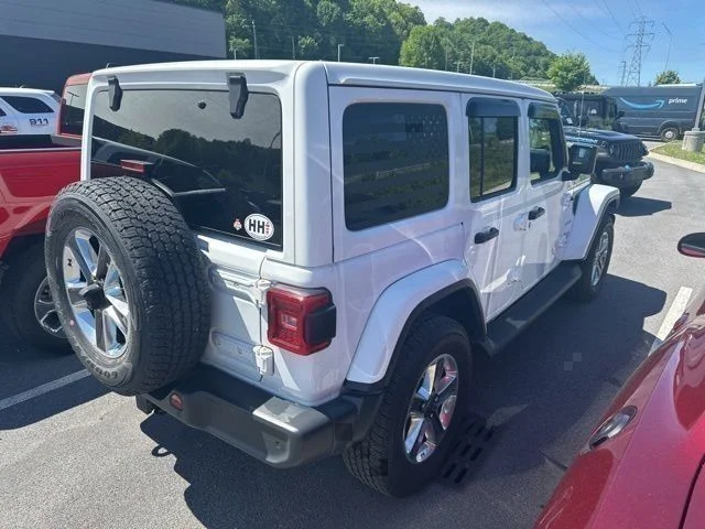 Used 2021 White Jeep Unlimited Sahara image 23