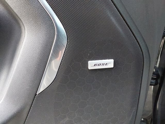 Used 2021 Black Chevrolet Z71 image 29