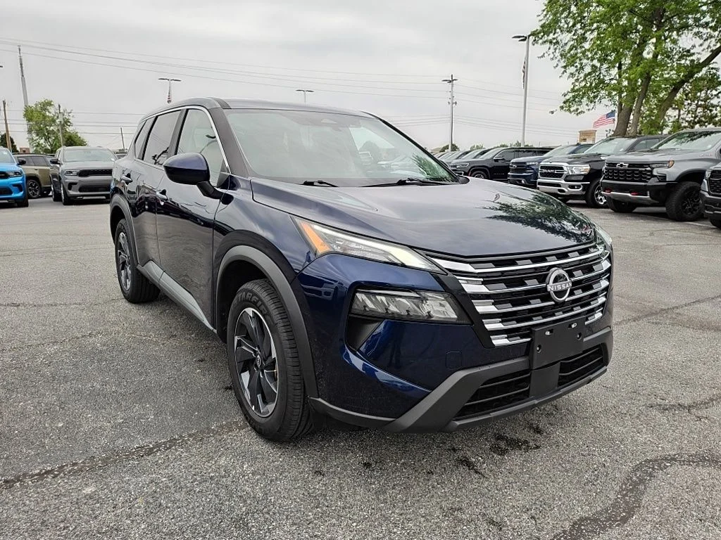 Used 2025 Blue Nissan SV image 7