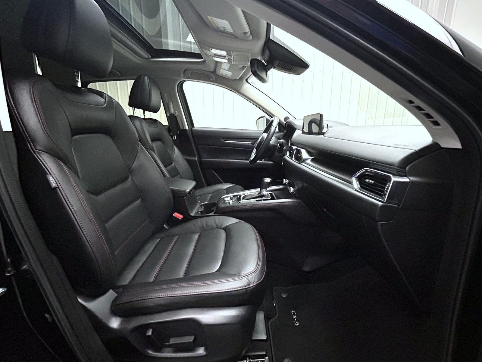 Used 2025 Black Mazda 2.5 S Carbon Edition image 15