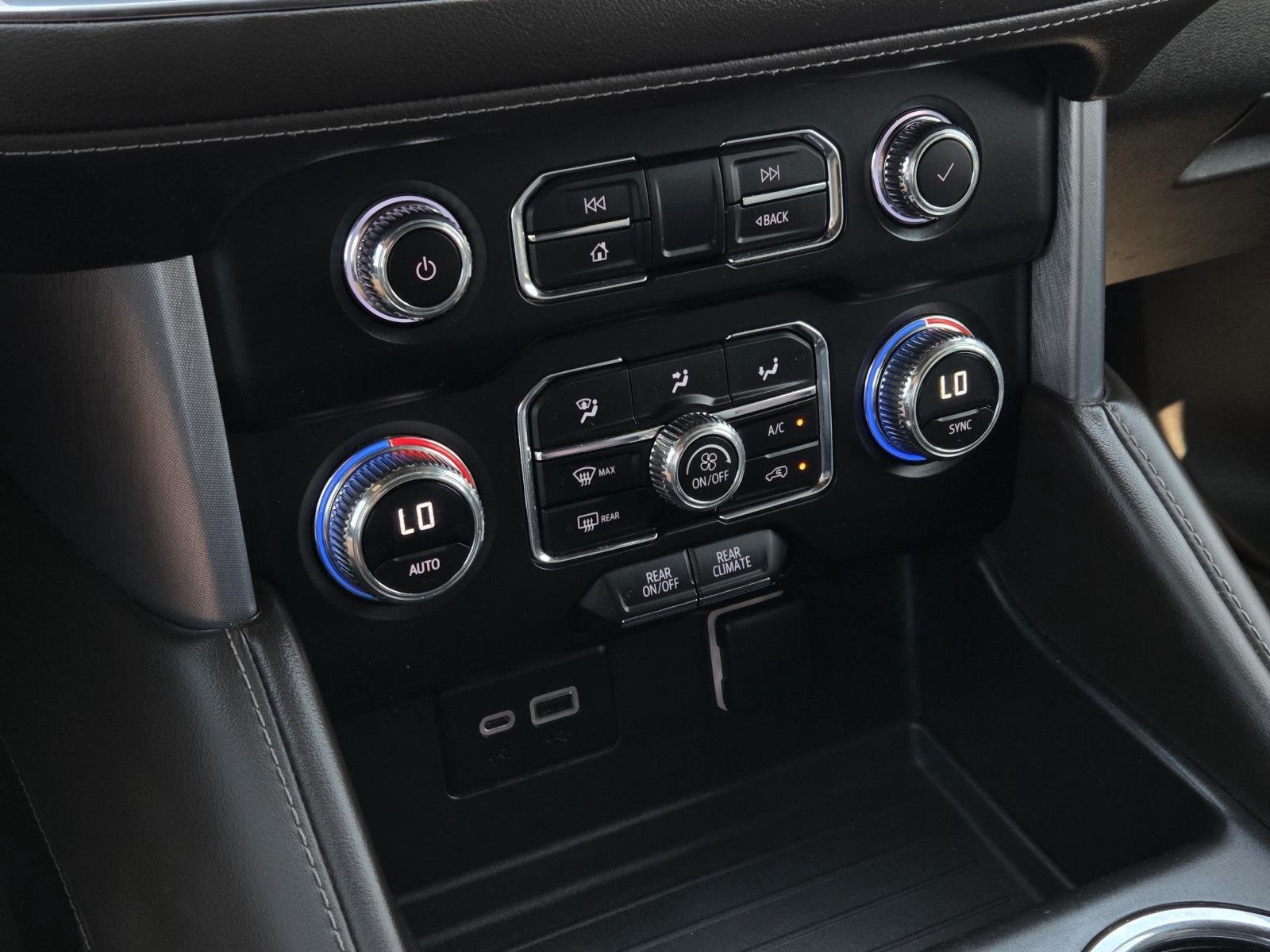 Used 2023 Summit White GMC SLE image 27
