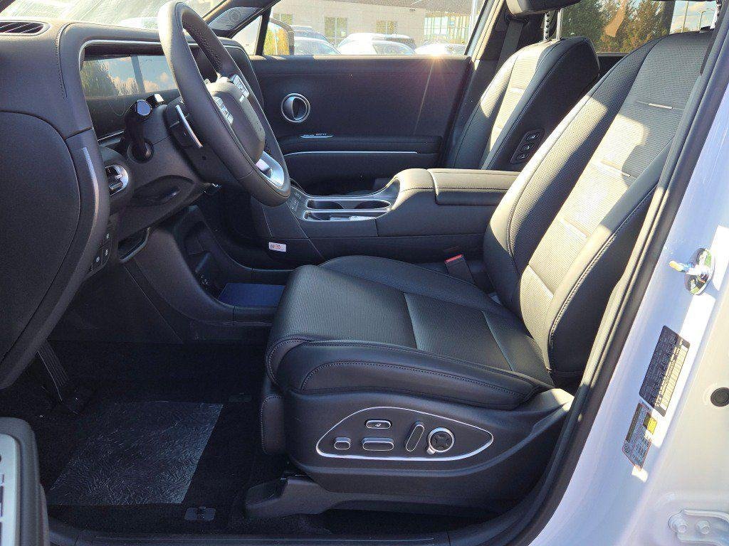 New 2026 White Hyundai Calligraphy AWD image 27