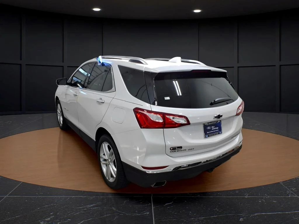 Certified Used 2020 Iridescent Pearl Tricoat Chevrolet Premier image 4