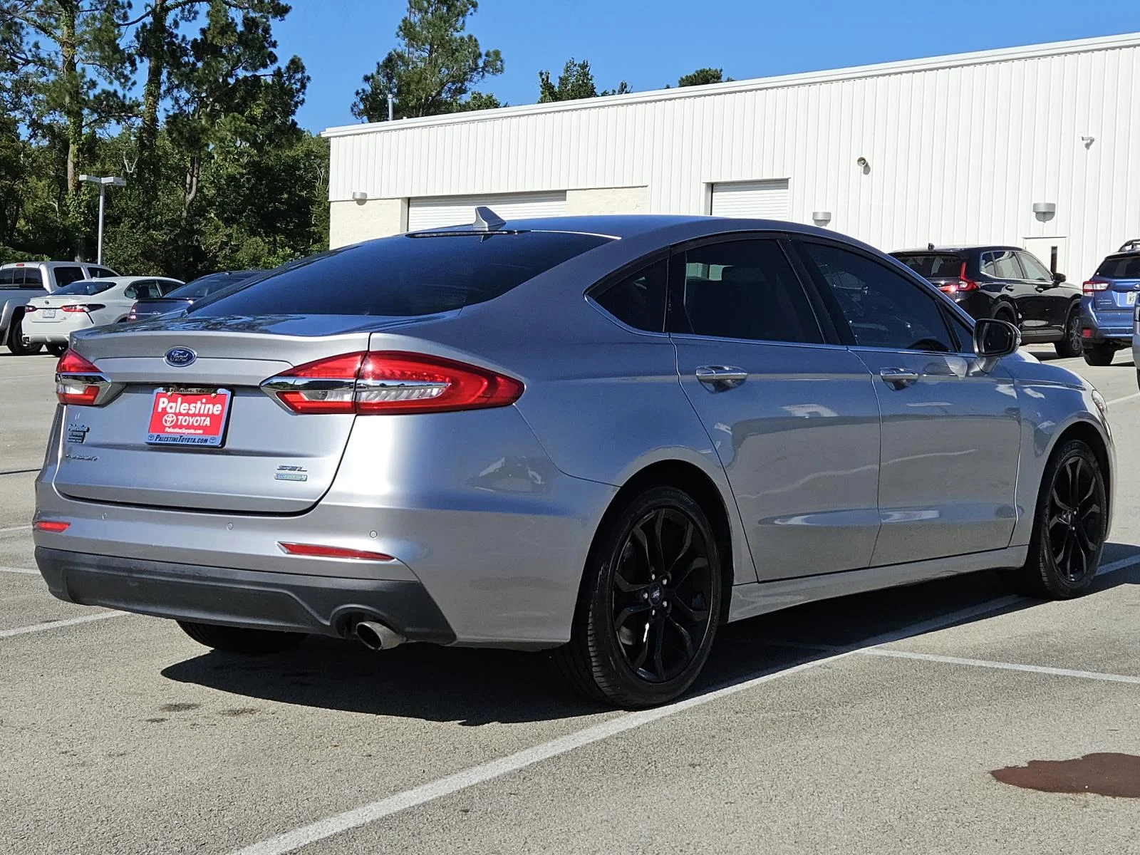 Used 2020 Iconic Silver Metallic Ford SEL FWD image 4