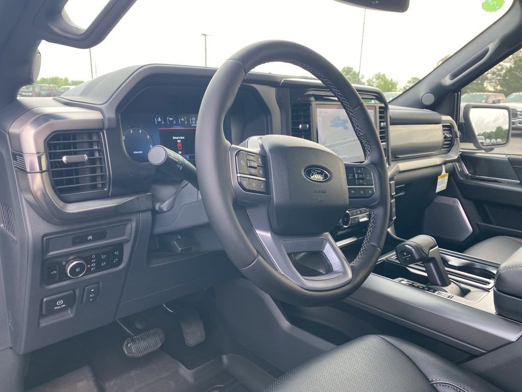 2025 Ford F-150 Lariat - Photo 15