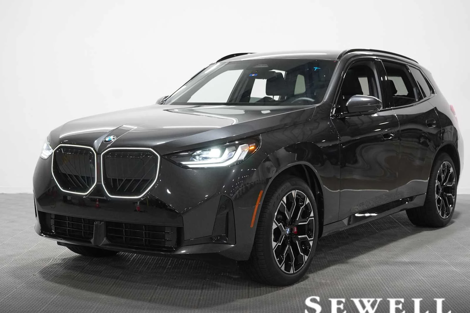 2025 BMW X3 30 XDRIVE's photo