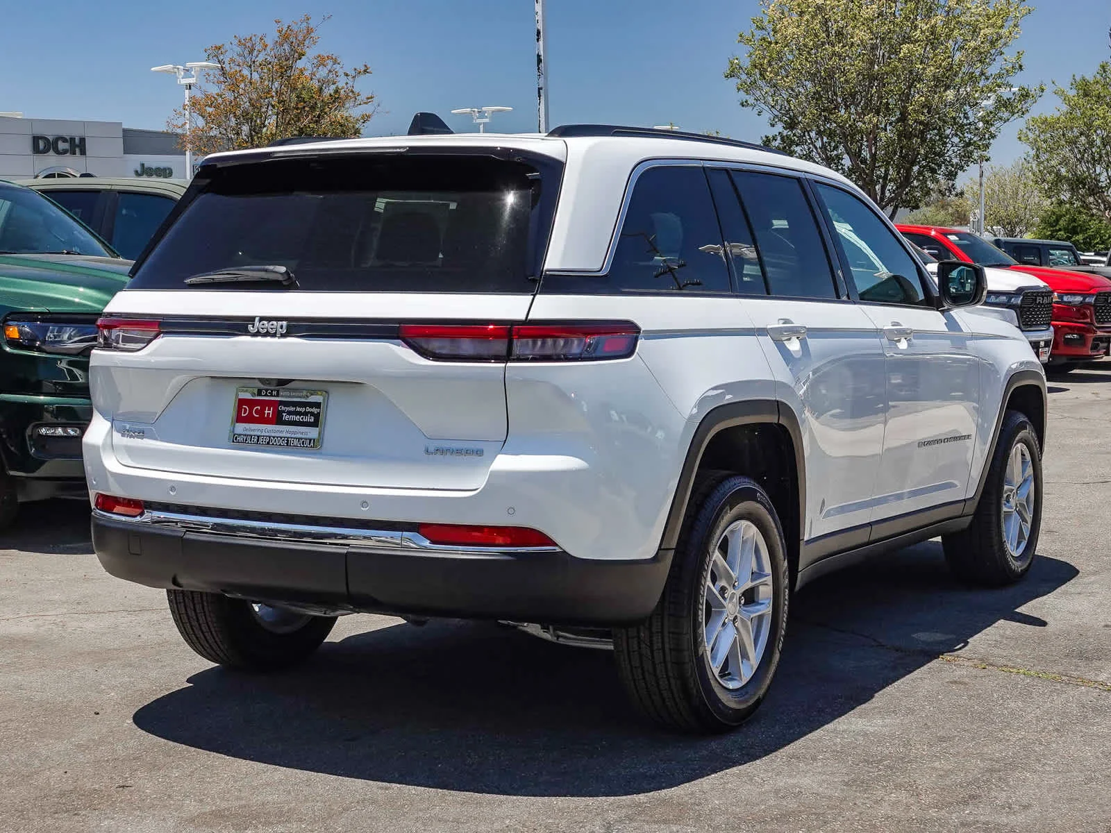 New 2026 Bright White Clearcoat Jeep Laredo image 4