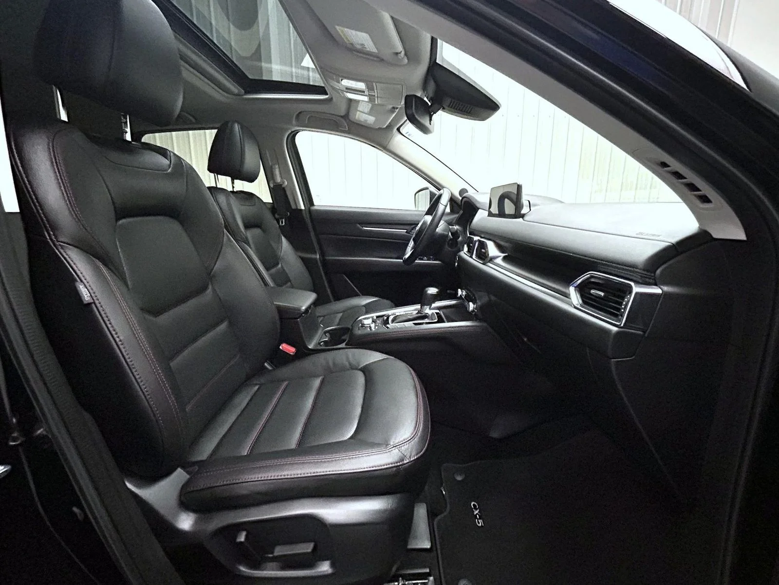 Used 2025 Black Mazda 2.5 S Carbon Edition image 15