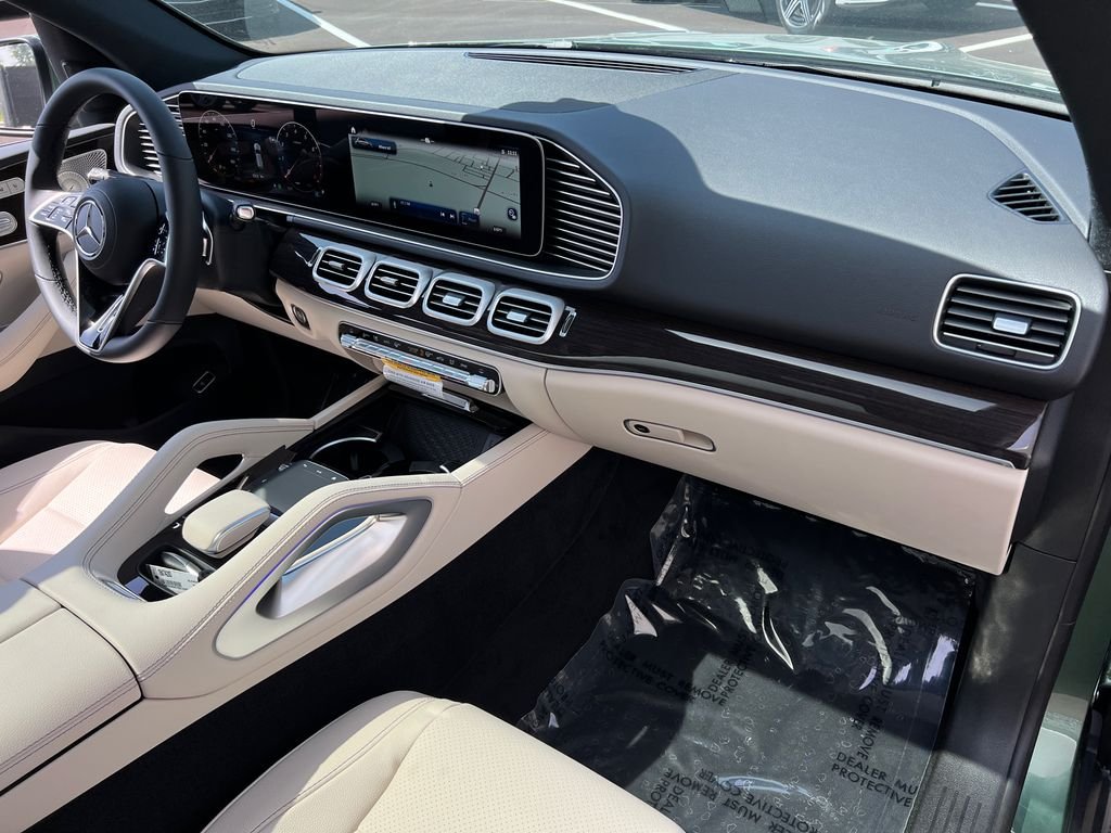 New 2026 MANUFAKTUR Ireland Mid Green Metallic Mercedes-Benz GLE 450 image 29