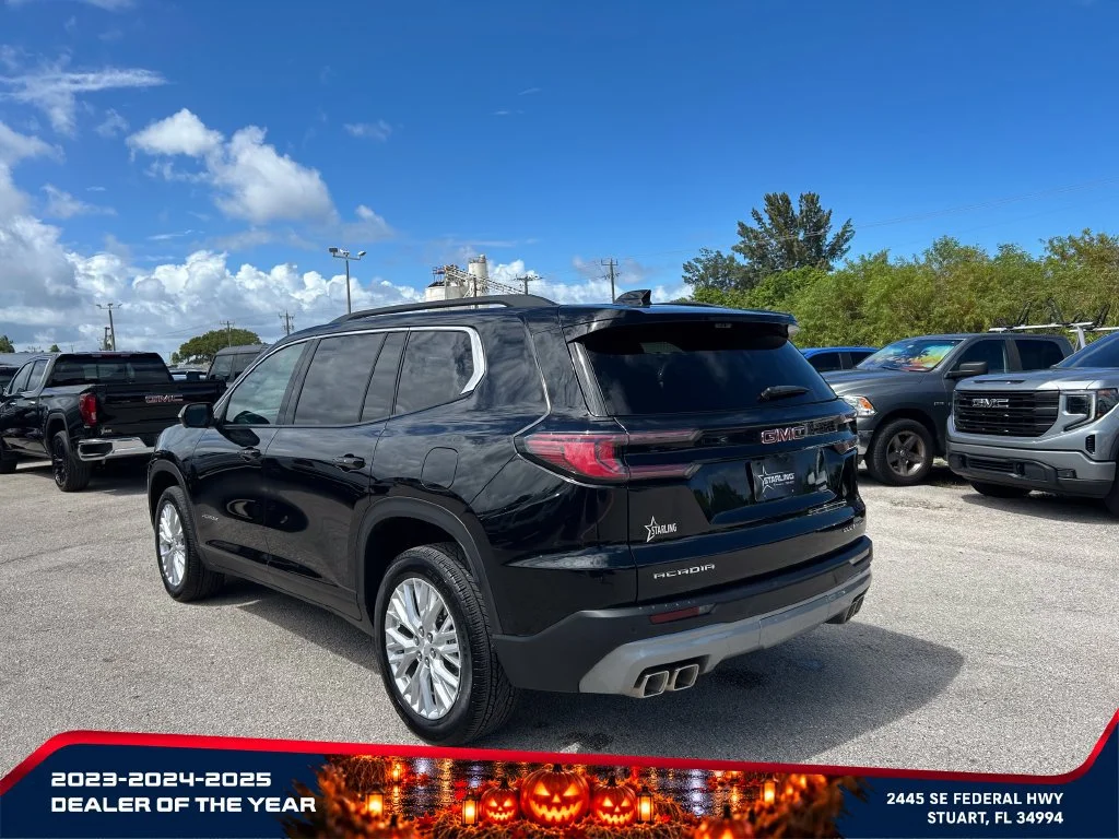 Used 2026 Ebony Twilight Metallic GMC Elevation image 5