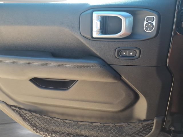 Used 2022 Black Jeep Sahara Altitude 4x4 image 16
