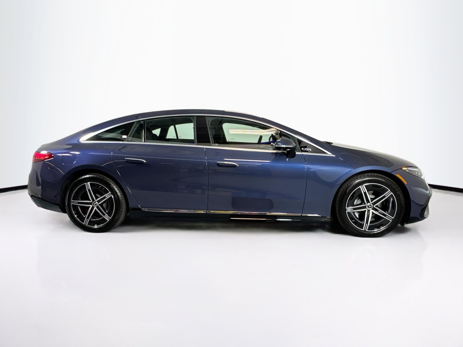 New 2026 Twilight Blue Metallic Mercedes-Benz EQS 450 image 4