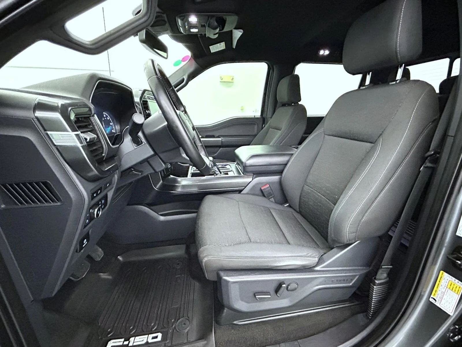 Used 2023 Gray Ford XLT image 10