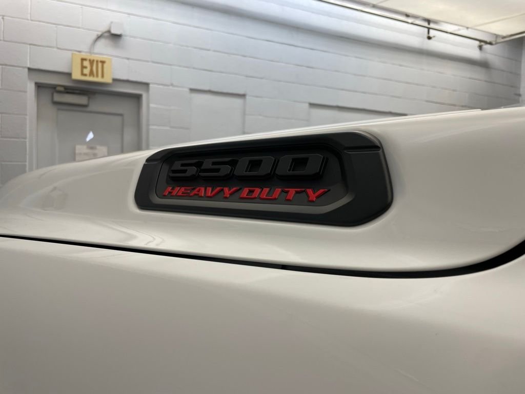 New 2026 Bright White Clearcoat RAM Tradesman image 9