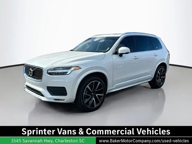 2022 Volvo XC90 T6 Momentum