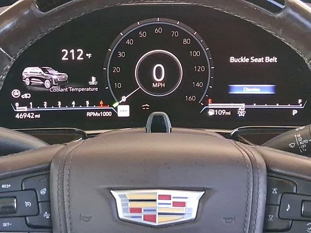 Used 2022 White Cadillac Sport Platinum image 10