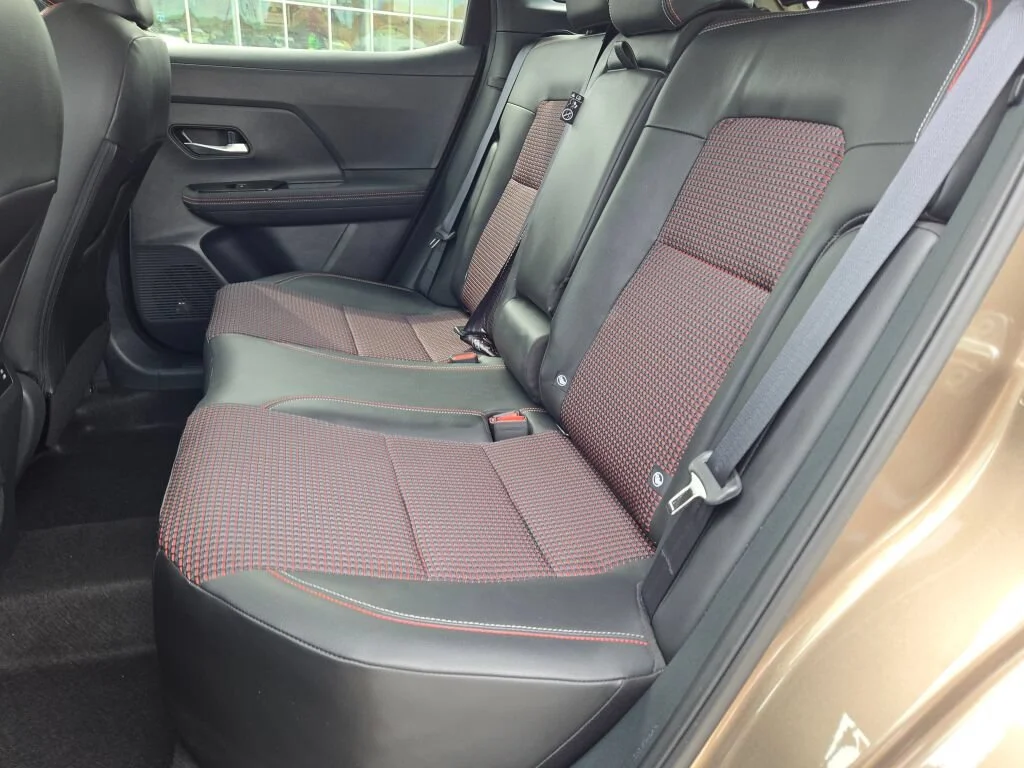 Used 2025 Brown Nissan SR image 15