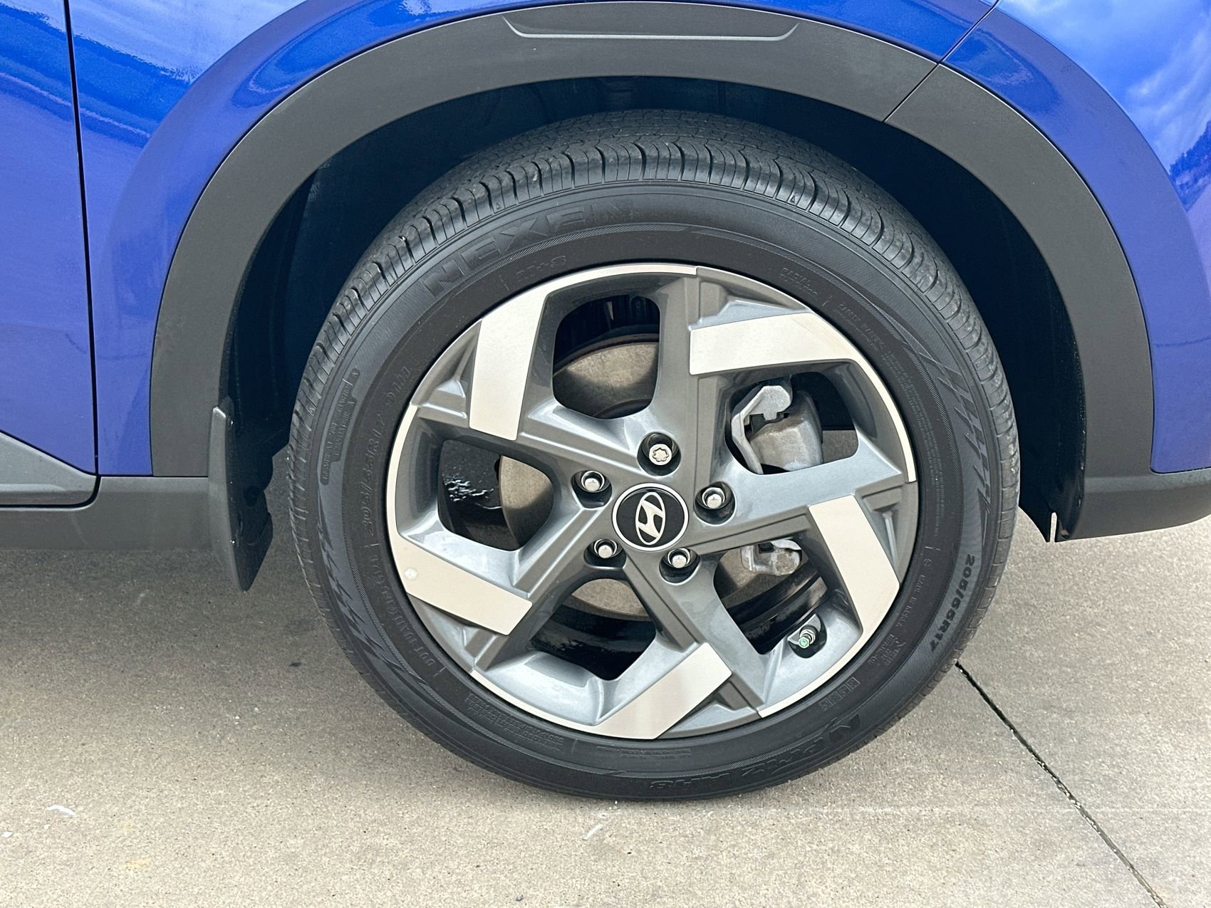 Used 2025 Intense Blue Hyundai Limited image 10