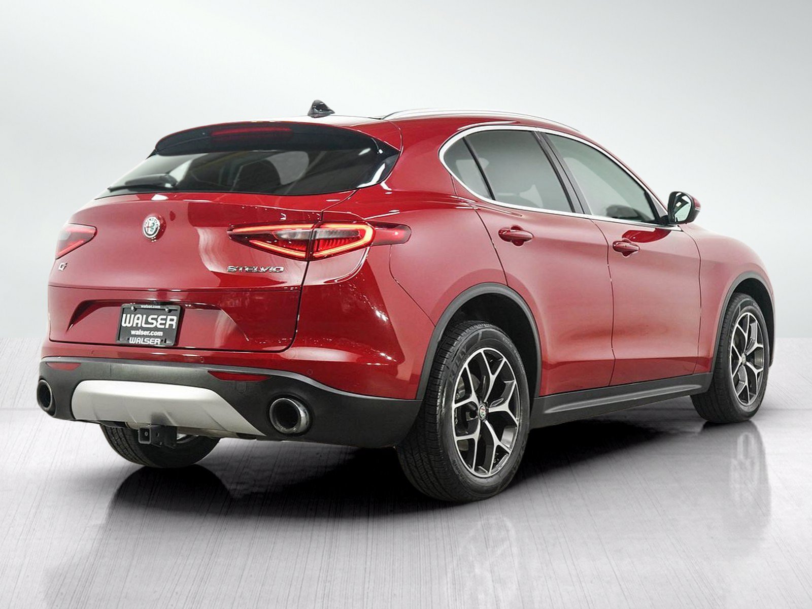Used 2019 Alfa Rosso Alfa Romeo Ti image 5
