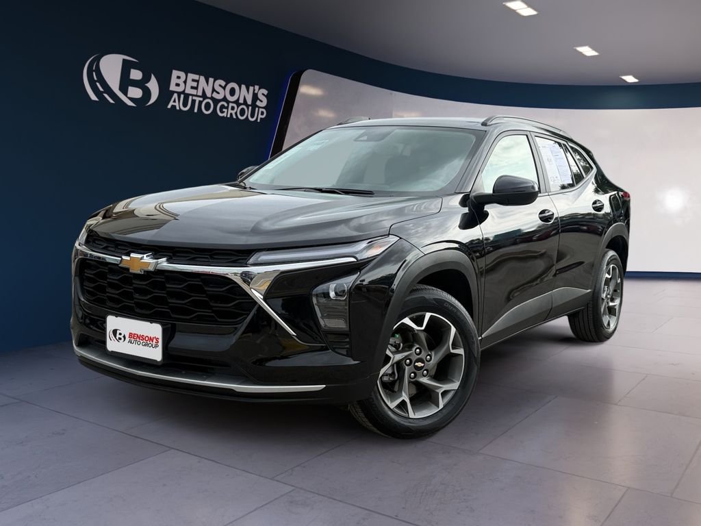 2025 Chevrolet Trax LT's photo