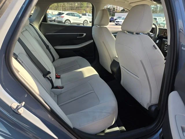 Used 2025 Blue Hyundai SEL image 18