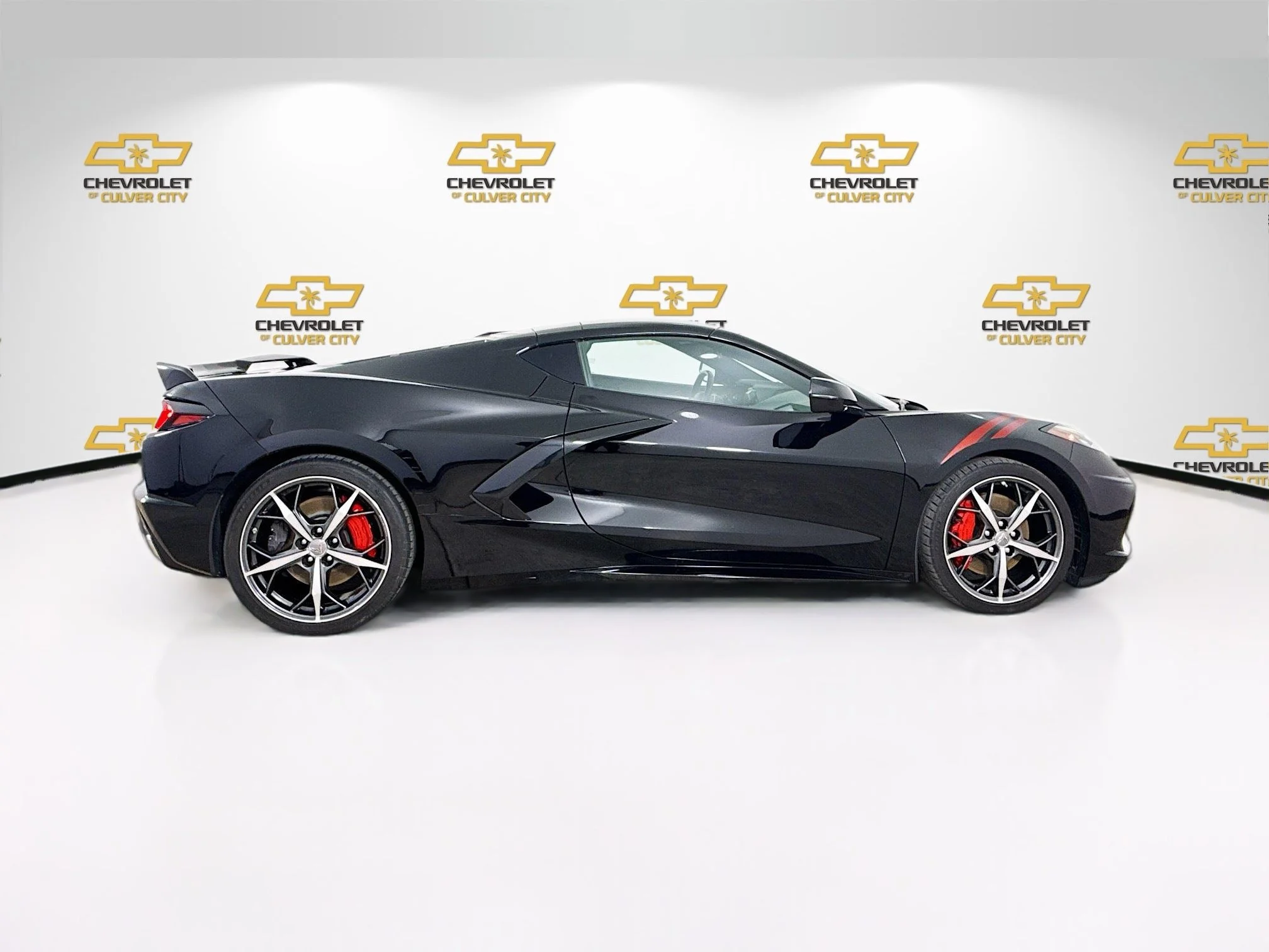 Used 2022 Black Chevrolet 2LT image 9