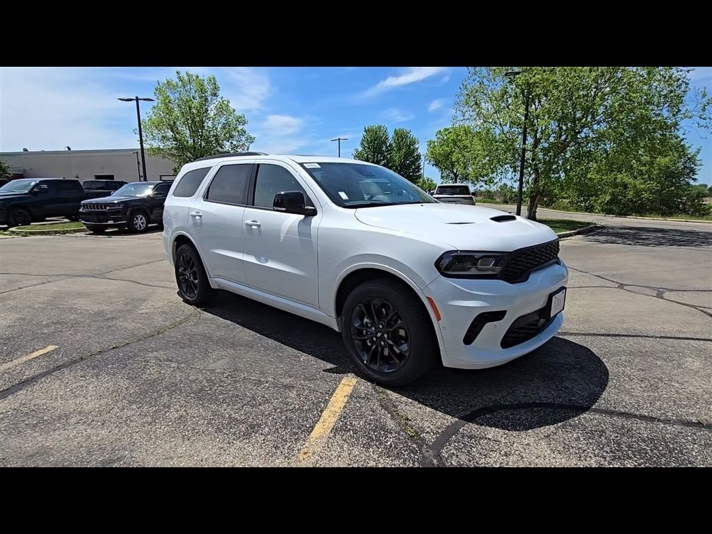 New 2026 White Knuckle Clear-Coat Exterior Paint Dodge GT Plus image 9