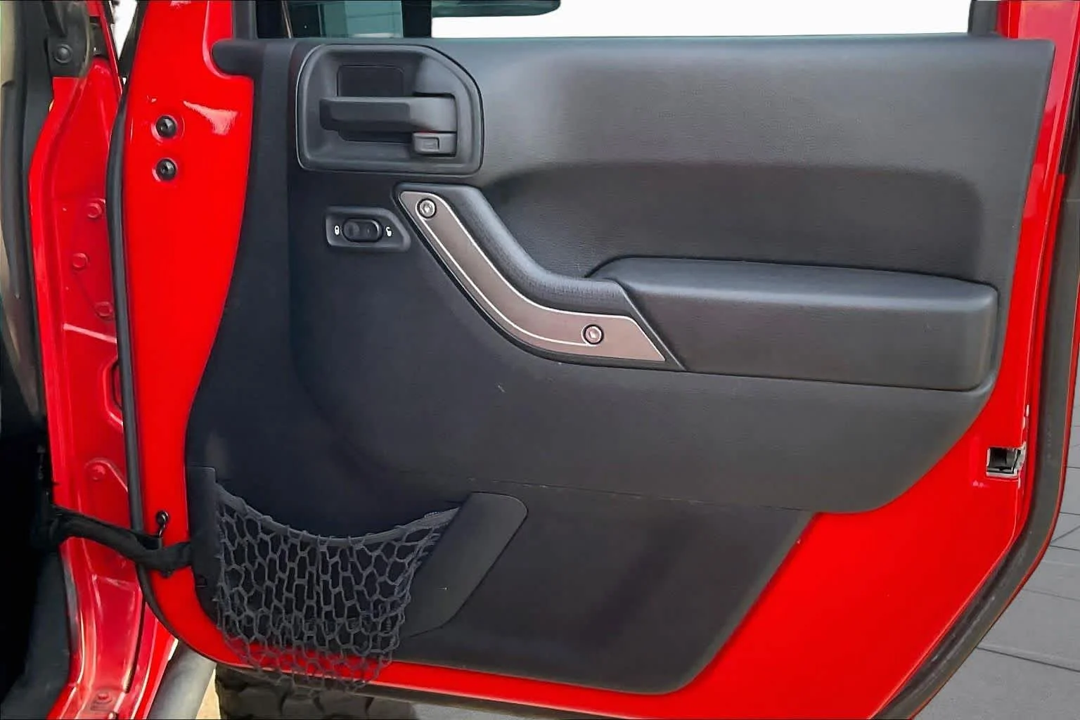 Used 2015 Firecracker Red Clear Coat Jeep Sport image 20