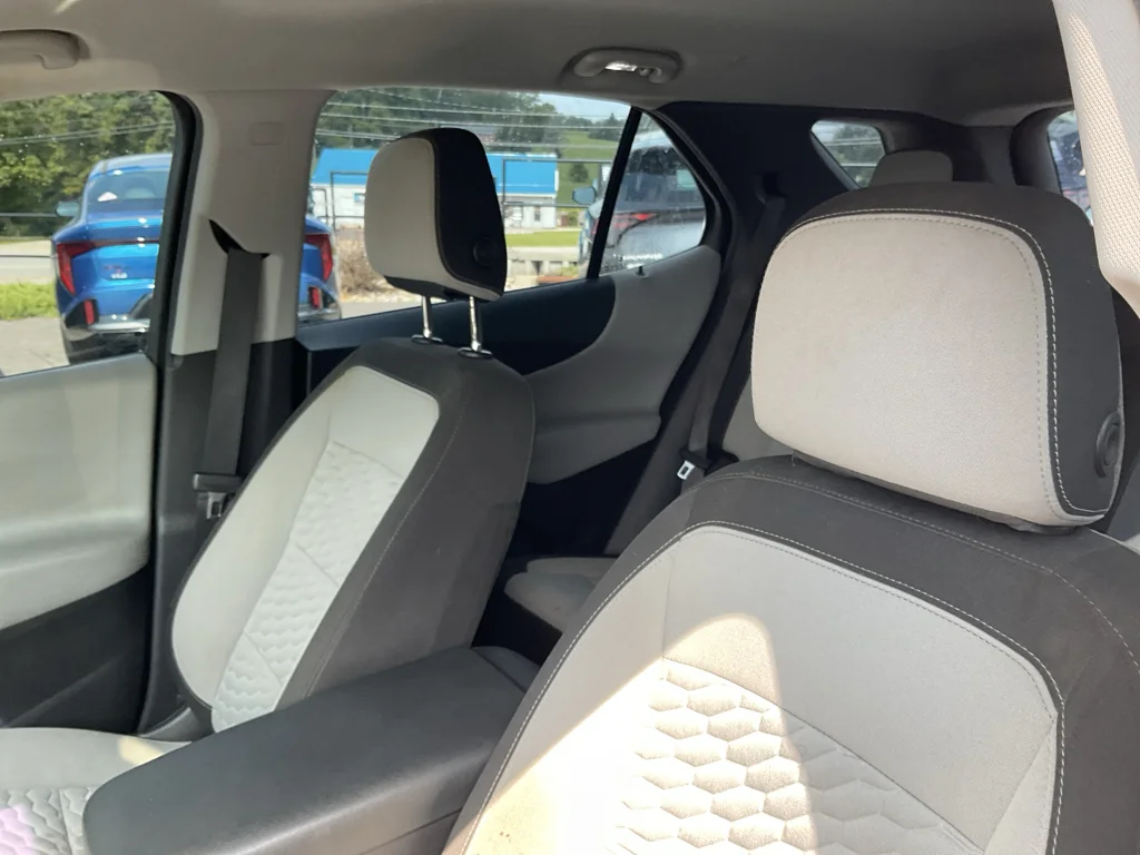 Used 2021 Summit White Chevrolet LS image 15