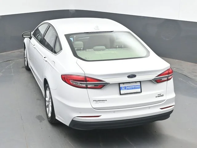 Used 2019 Oxford White Ford SE image 33