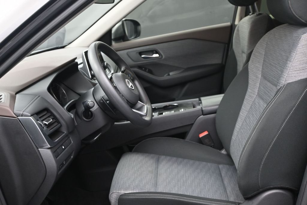 Used 2023 Gray Nissan SV image 19