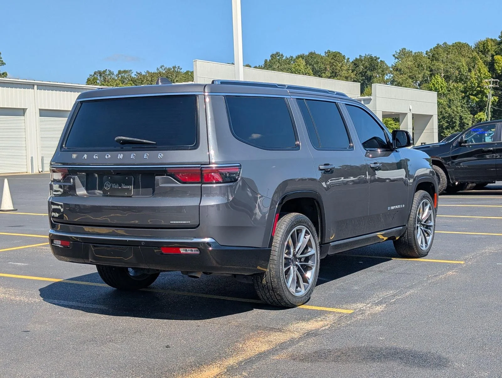 Used 2022 Baltic Gray Metallic Clearcoat Jeep Series III image 5