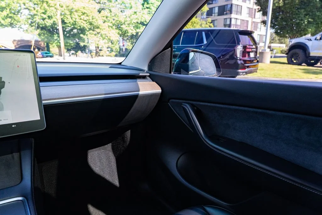 Used 2022 Black Tesla Long Range image 10