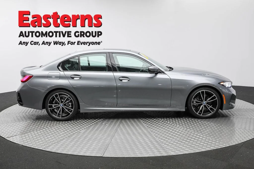 Used 2023 Gray BMW 330i image 4