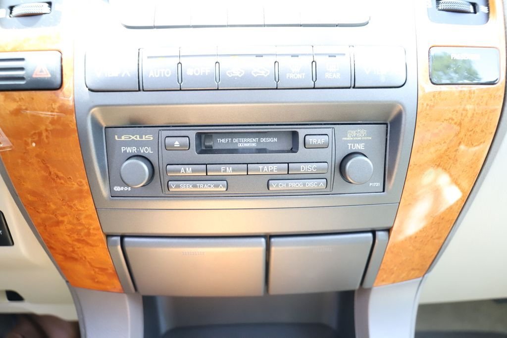 Used 2004 Blizzard Pearl Lexus 470 image 18