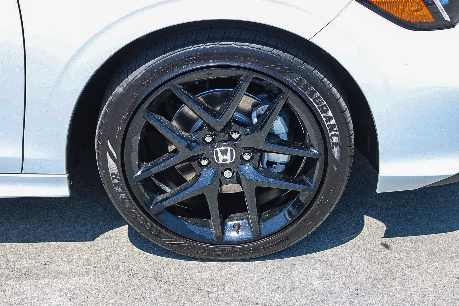 New 2026 Platinum White Pearl Honda Sport image 10