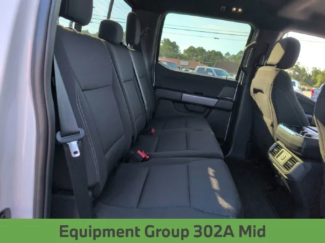 Used 2025 White Ford XLT image 30