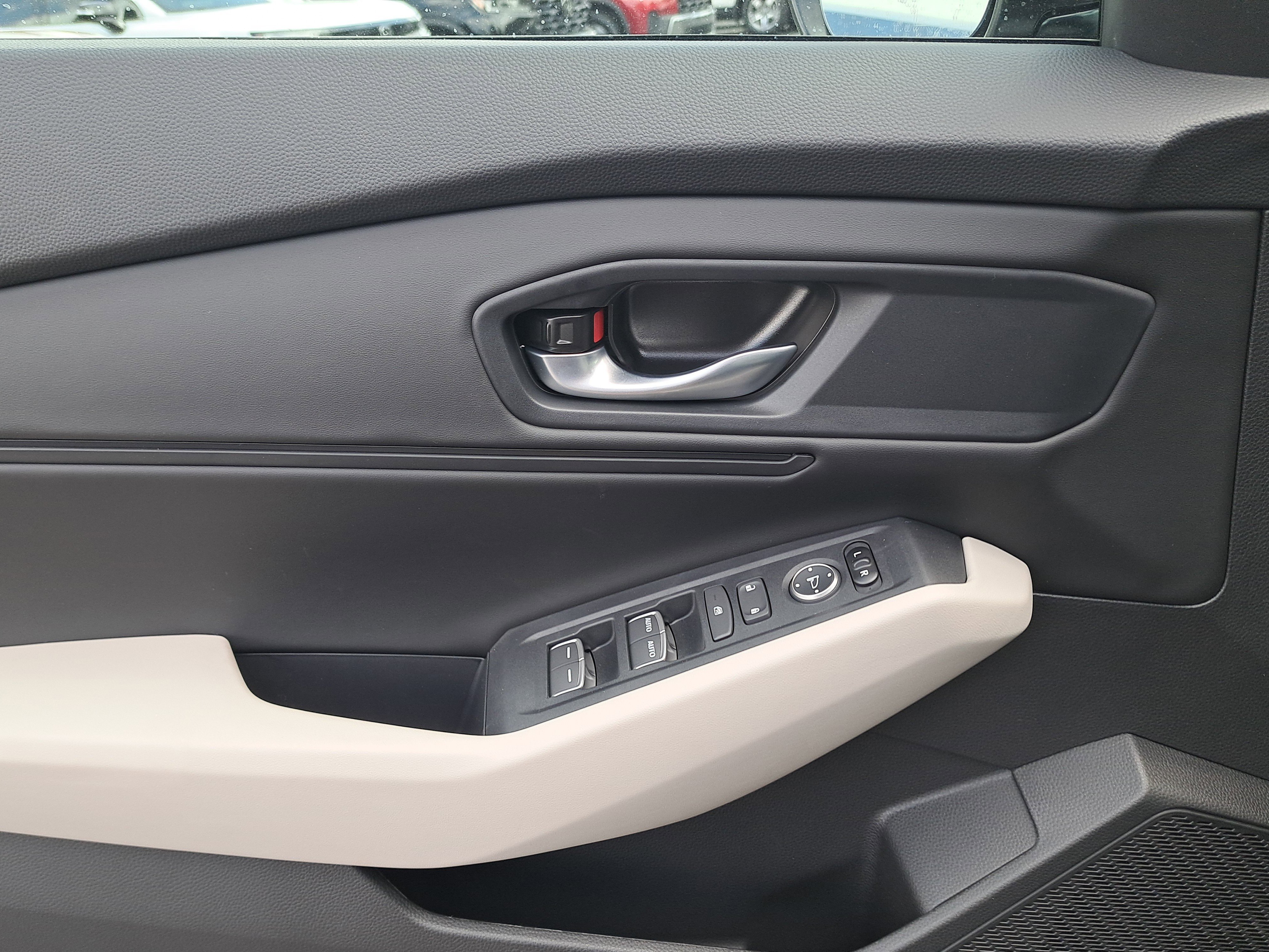 New 2026 Platinum White Pearl Honda SE image 21