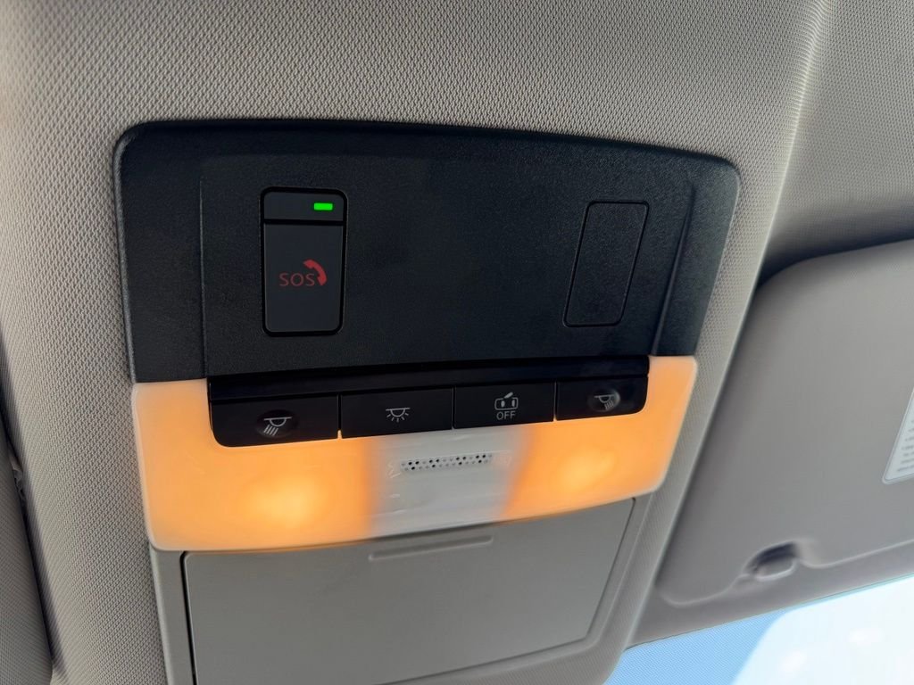 Used 2023 Gray Nissan SV image 21