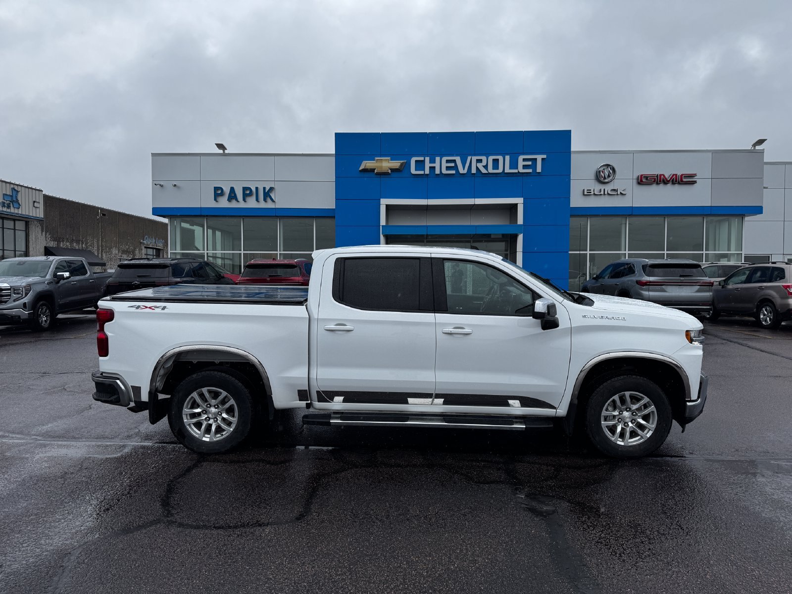Used 2021 Summit White Chevrolet LT image 1