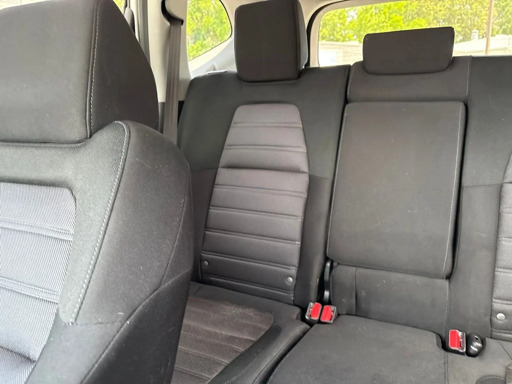 Used 2021 White Honda EX image 11