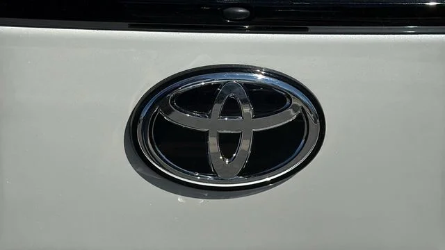 2024 Toyota GR86 Base - Photo 27