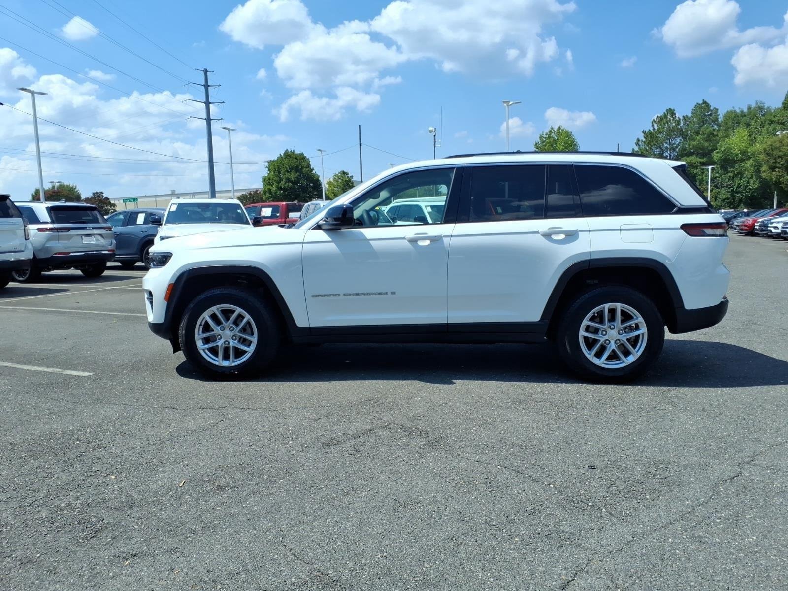 Used 2023 Bright White Clearcoat Jeep Laredo X image 3
