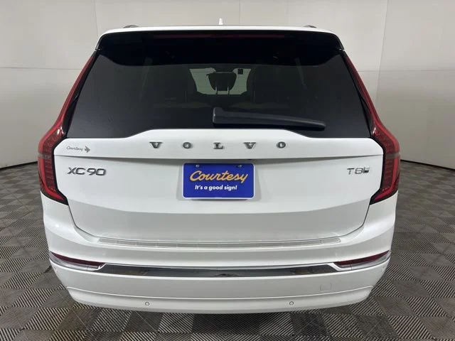 2025 Volvo XC90 Core - Photo 7